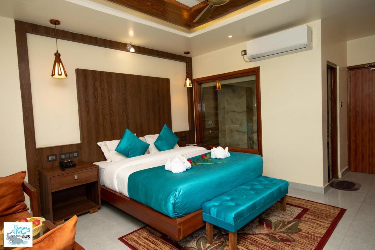 Kc'S Home Sauraha Exterior foto
