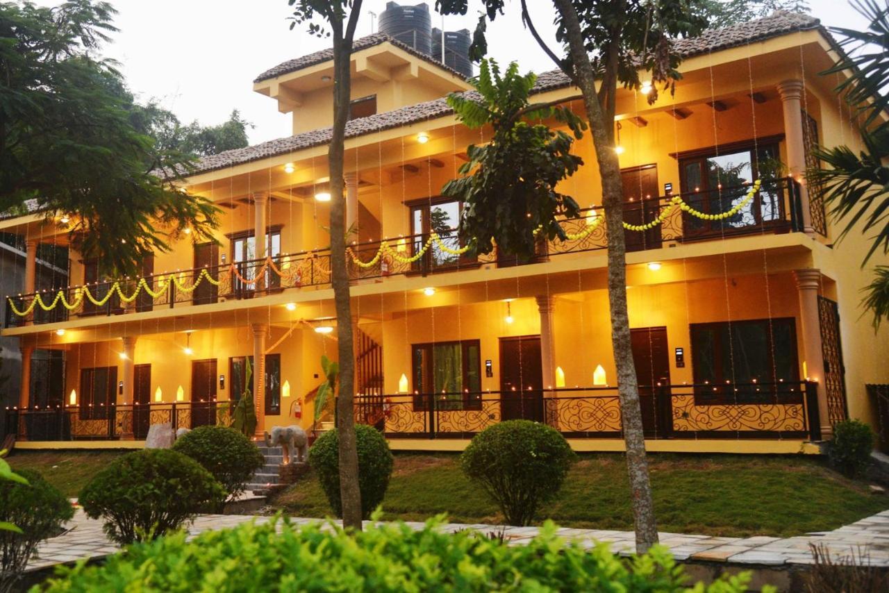 Kc'S Home Sauraha Exterior foto